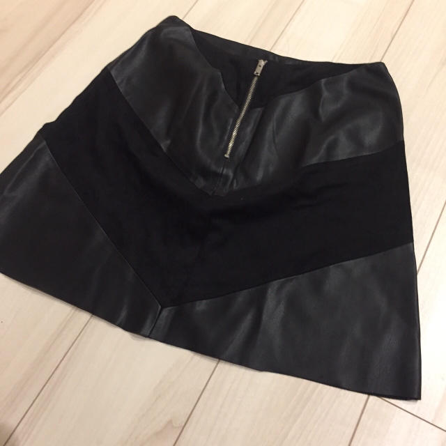 ZARA(ザラ)のZARA レザースカート レディースのスカート(ミニスカート)の商品写真