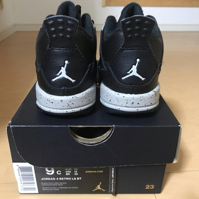 NIKE(ナイキ)のnike air jordan 4 retro ls bt キッズ/ベビー/マタニティのキッズ靴/シューズ(15cm~)(スニーカー)の商品写真