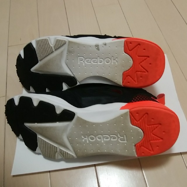 Reebok(リーボック)のReebok　スニーカー(箱なし) メンズの靴/シューズ(スニーカー)の商品写真
