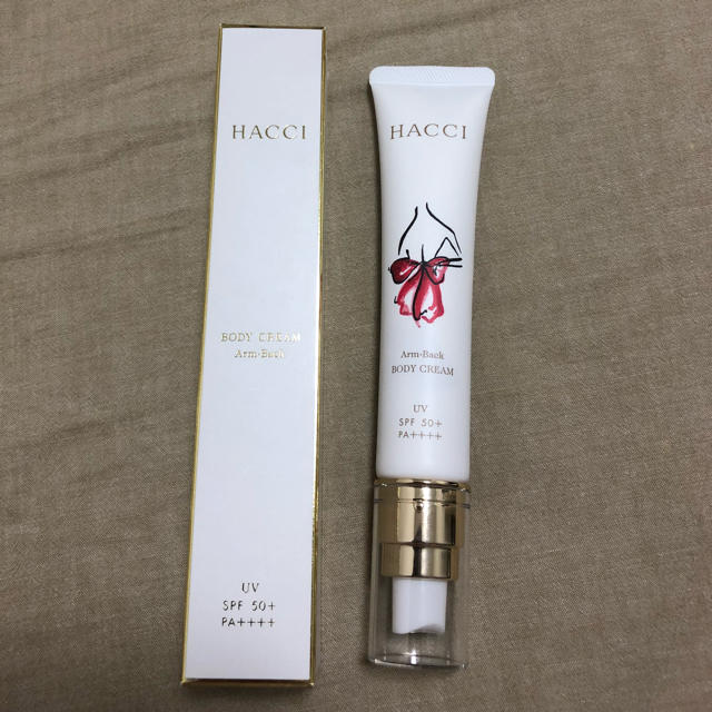 HACCI(ハッチ)のHACCI Arm・Back UVボディクリーム 日焼け止めクリーム コスメ/美容のボディケア(ボディクリーム)の商品写真