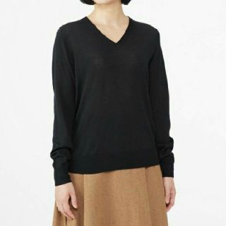 ムジルシリョウヒン(MUJI (無印良品))の◎最新◎新品◎ 無印良品ウールシルク洗えるVネックセーター／黒／Ｌ(ニット/セーター)