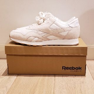 リーボック(Reebok)のﾘｰﾎﾞｯｸ　ｸﾗｼｯｸﾅｲﾛﾝ　ｱﾌｪﾘｴｲﾄ　ﾒｿﾞﾝｷﾂﾈ　27.5㎝(スニーカー)