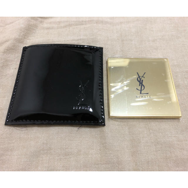 Yves Saint Laurent Beaute(イヴサンローランボーテ)のサンローラン ミラー レディースのファッション小物(ミラー)の商品写真