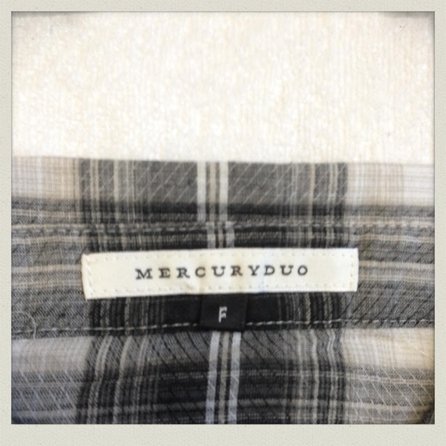 MERCURYDUO(マーキュリーデュオ)の新品！MERCURYDUOチェックシャツ レディースのトップス(シャツ/ブラウス(長袖/七分))の商品写真