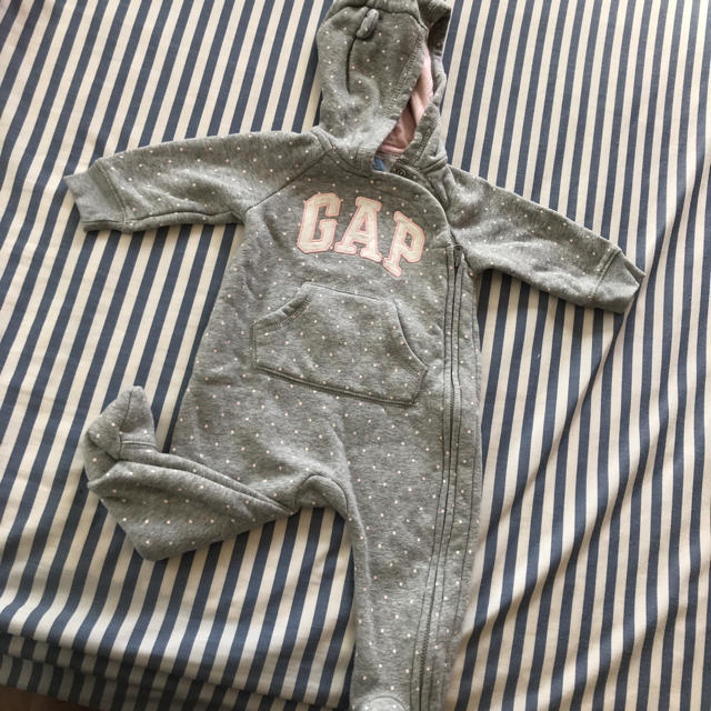 babyGAP(ベビーギャップ)のGAP ロンパース キッズ/ベビー/マタニティのベビー服(~85cm)(ロンパース)の商品写真