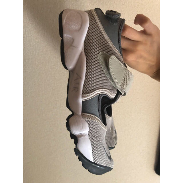 NIKE・エアリフト