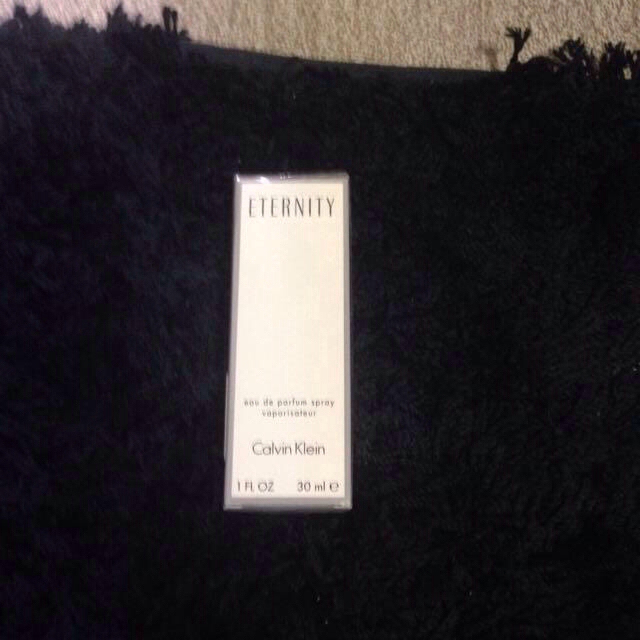 Calvin Klein(カルバンクライン)の☆エタニティオードパルファム30ml☆ コスメ/美容の香水(香水(女性用))の商品写真
