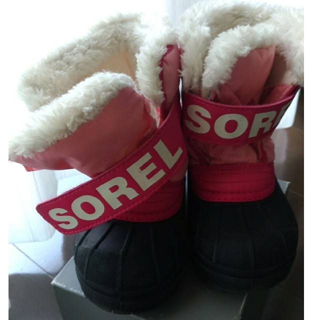 SOREL(ソレル)のSOREL 14cm スノーブーツ ピンク ボア キッズ/ベビー/マタニティのキッズ靴/シューズ(15cm~)(ブーツ)の商品写真