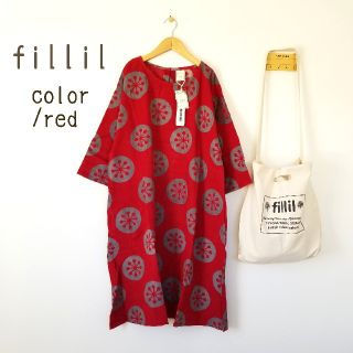 メルロー(merlot)の今季新作＊fillil お花ボタンのコーデュロイワンピース 赤(ひざ丈ワンピース)