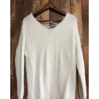 アズールバイマウジー(AZUL by moussy)の新品 アズールバイマウジー バックレースアップフェザーヤーンニット Ｓ(ニット/セーター)