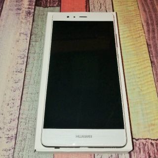 Huawei P9 EVA-L09 LEICA ライカ ダブルレンズ 美品(スマートフォン本体)