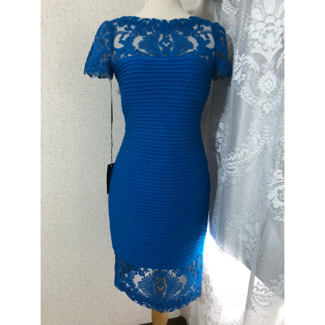 新品　Tadashi Shoji ドレス 膝丈ワンピース ブルー