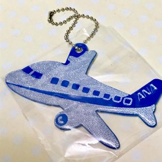 エーエヌエー(ゼンニッポンクウユ)(ANA(全日本空輸))のANA 非売品 飛行機型 キーホルダー(キーホルダー)