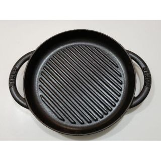 ストウブ(STAUB)のストウブ ピュアグリル 22cm ブラック(鍋/フライパン)