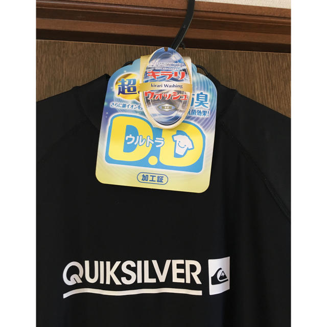 QUIKSILVER(クイックシルバー)のQUIKSILVER ラッシュガード メンズの水着/浴衣(水着)の商品写真