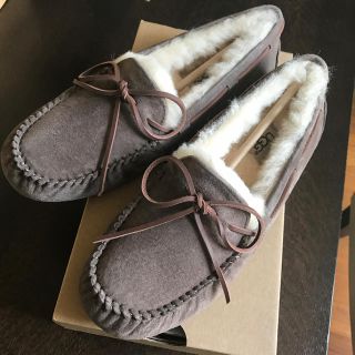 アグ(UGG)のオマケ付き販売中最安値 UGG dakotaエスプレッソ US8(スリッポン/モカシン)