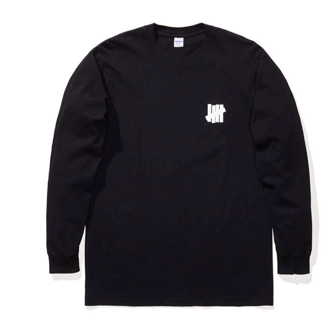 UNDEFEATED(アンディフィーテッド)のアンディーフィーテッド ロンT M ステッカー付き メンズのトップス(Tシャツ/カットソー(七分/長袖))の商品写真