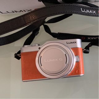 パナソニック(Panasonic)の[パナソニック] LUMIX DC-GF9W-D ダブルレンズキット [オレンジ(デジタル一眼)