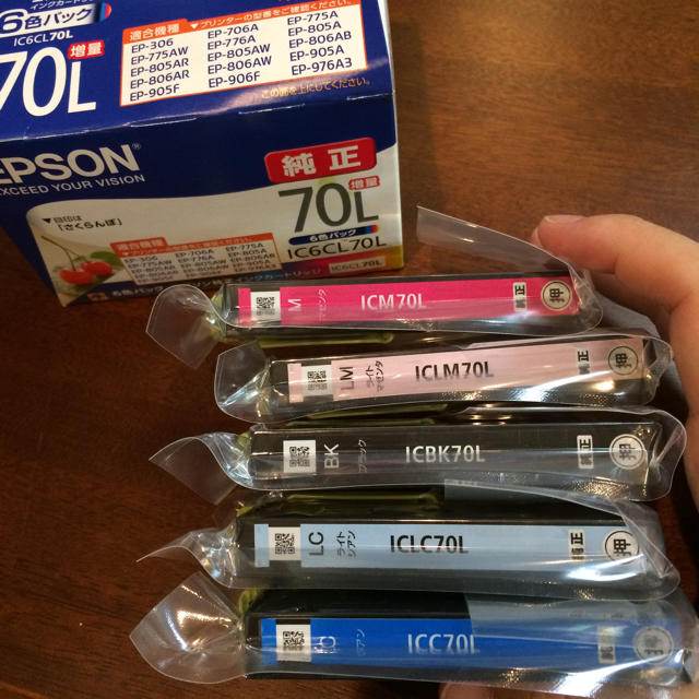 EPSON(エプソン)のEPSON 純正インク IC6CL 70L 5色＋オマケ スマホ/家電/カメラのPC/タブレット(PC周辺機器)の商品写真