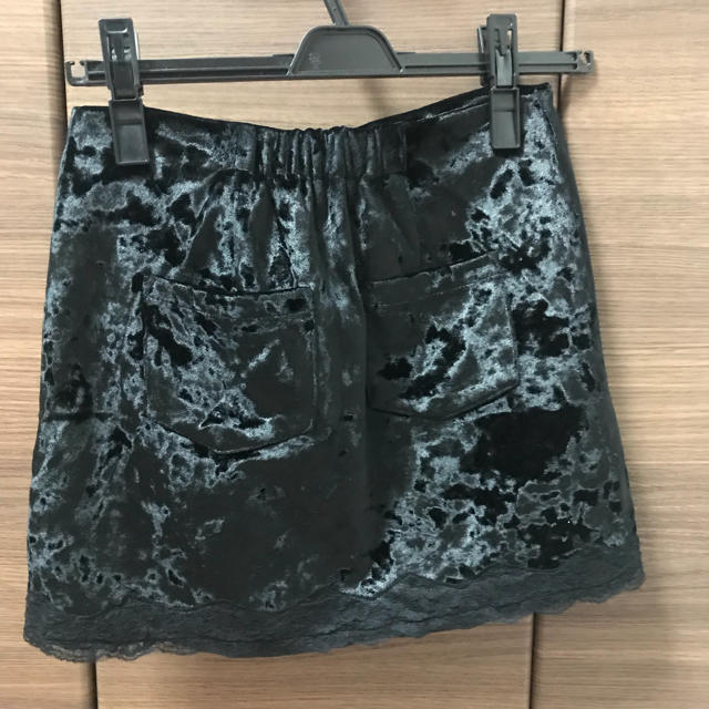 one spo(ワンスポ)のベロアミニスカート レディースのスカート(ミニスカート)の商品写真