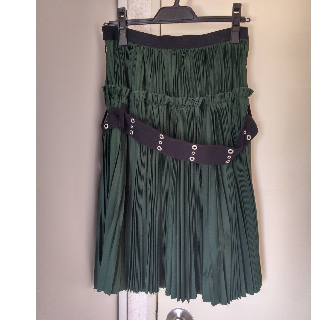 sacai プリーツスカート sacai プリーツスカート