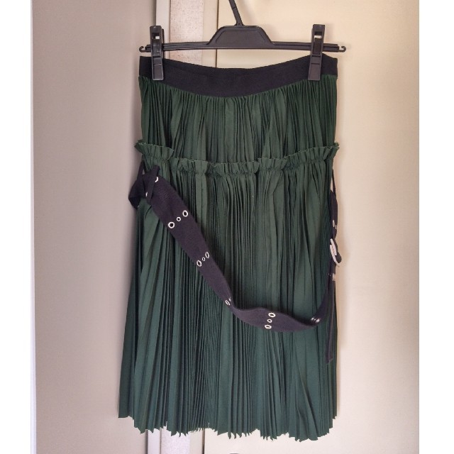 sacai プリーツスカート sacai プリーツスカート