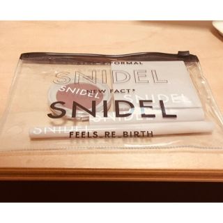 スナイデル(SNIDEL)の化粧品(アイシャドウ)