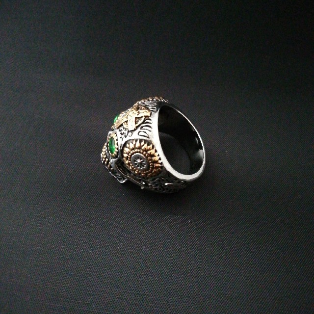 ドクロ スカル 骸骨 グリーンアイ リング 指輪 19号 メンズのアクセサリー(リング(指輪))の商品写真