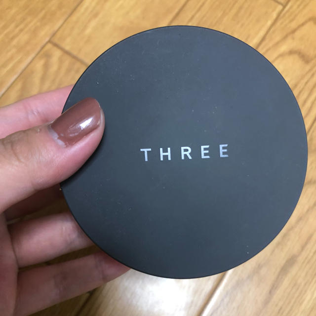 THREE(スリー)のTHREE パウダー コスメ/美容のベースメイク/化粧品(フェイスパウダー)の商品写真