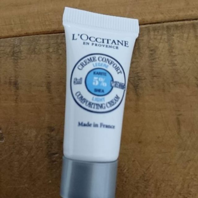 L'OCCITANE(ロクシタン)の【N..K..さん専用】ロクシタン シア エクストラクリーム ライト 5ml コスメ/美容のスキンケア/基礎化粧品(フェイスクリーム)の商品写真