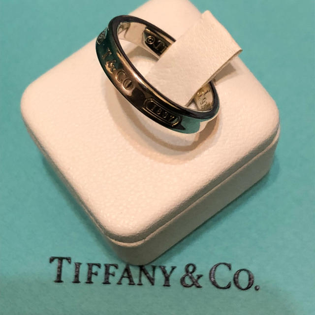 Tiffany & Co.(ティファニー)のティファニー 定番モデル シルバーリング レディースのアクセサリー(リング(指輪))の商品写真