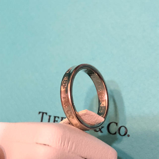 Tiffany & Co.(ティファニー)のティファニー 定番モデル シルバーリング レディースのアクセサリー(リング(指輪))の商品写真