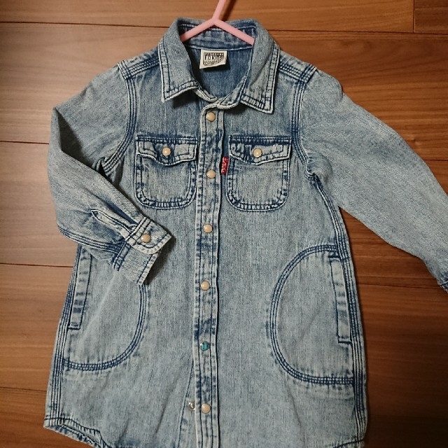 F.O.KIDS(エフオーキッズ)のデニムワンピース 95㎝ キッズ/ベビー/マタニティのキッズ服女の子用(90cm~)(ワンピース)の商品写真