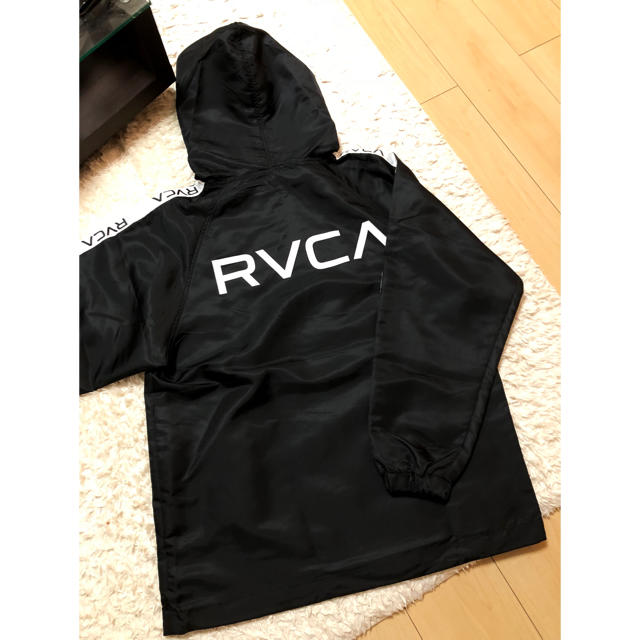 RVCA(ルーカ)のルーカ RVCA 新作 ナイロンパーカー ブラック 黒 レディースのトップス(パーカー)の商品写真