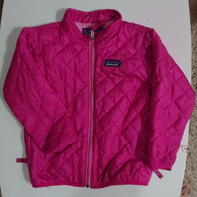 patagonia(パタゴニア)のpatagonia パタゴニア ナノパフ ジャケット ピンク 3T キッズ/ベビー/マタニティのキッズ服女の子用(90cm~)(ジャケット/上着)の商品写真