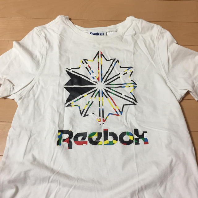 Reebok(リーボック)のReebok  Tシャツ   160 キッズ/ベビー/マタニティのキッズ服男の子用(90cm~)(Tシャツ/カットソー)の商品写真