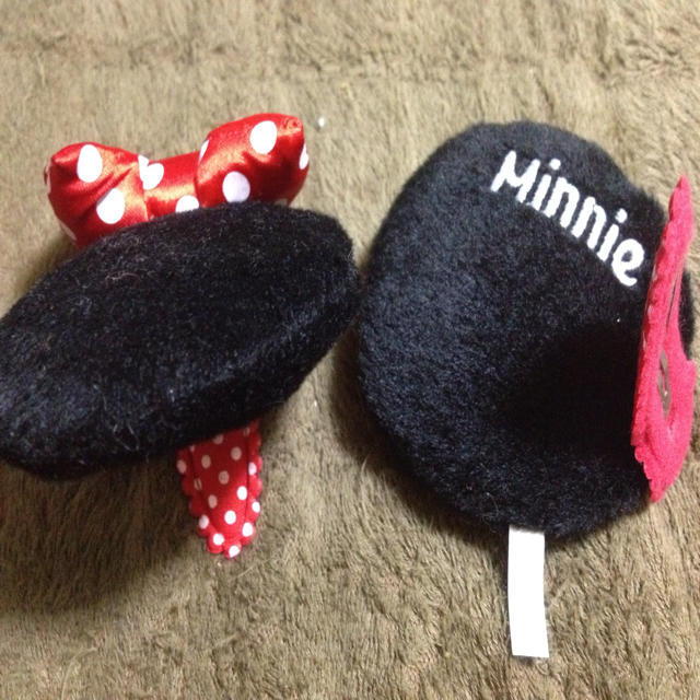 Disney(ディズニー)のミニーちゃんピン止め♡♡ レディースのヘアアクセサリー(ヘアピン)の商品写真