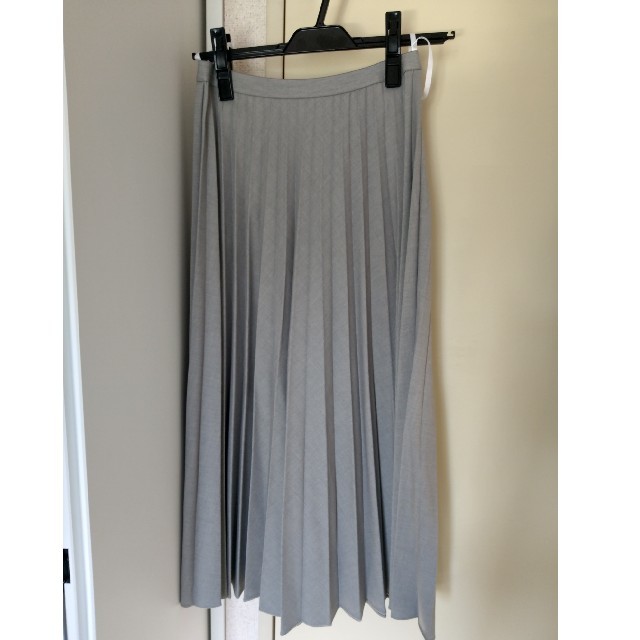 UNIQLO(ユニクロ)のプリーツスカート レディースのスカート(ひざ丈スカート)の商品写真