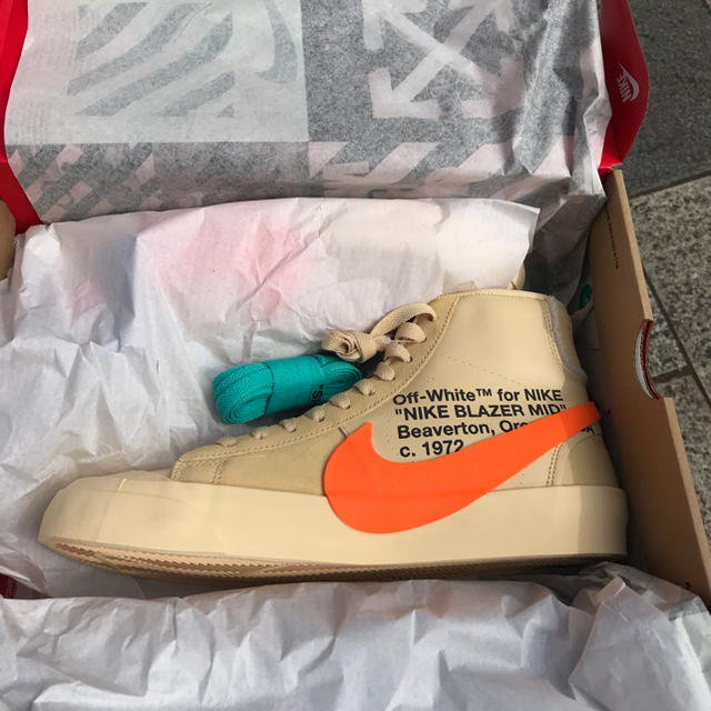 NIKE(ナイキ)の即発 NIKE BLAZER MID THE TEN 27 OFF-WHITE メンズの靴/シューズ(スニーカー)の商品写真