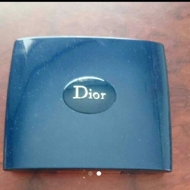 Christian Dior(クリスチャンディオール)のChristian Diorクリスチャン・ディオール　アイシャドウ　ブラウン系 コスメ/美容のベースメイク/化粧品(アイシャドウ)の商品写真