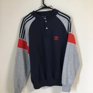 アディダス(adidas)のadidas トレーナー(スウェット)