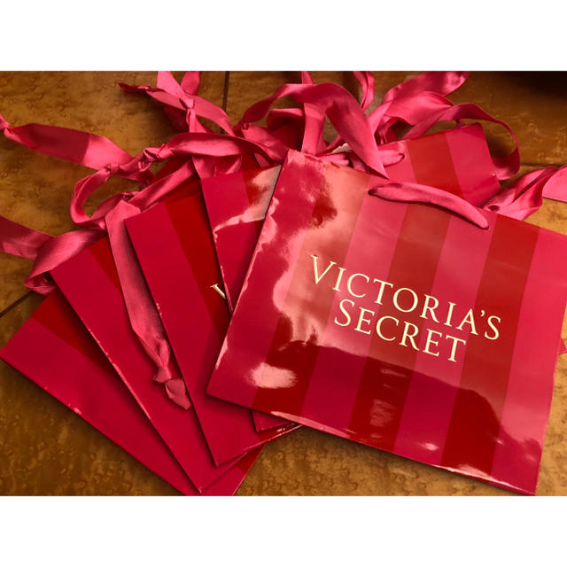 Victoria's Secret(ヴィクトリアズシークレット)の【Victoria’s secret】ヴィクシーショッパー10枚set♡ レディースのバッグ(ショップ袋)の商品写真