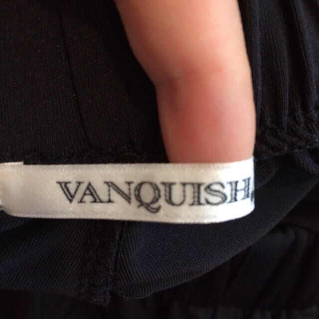 VANQUISH(ヴァンキッシュ)のvanquish ヴァンキッシュ ジャージ サルエルパンツ レディースのパンツ(サルエルパンツ)の商品写真