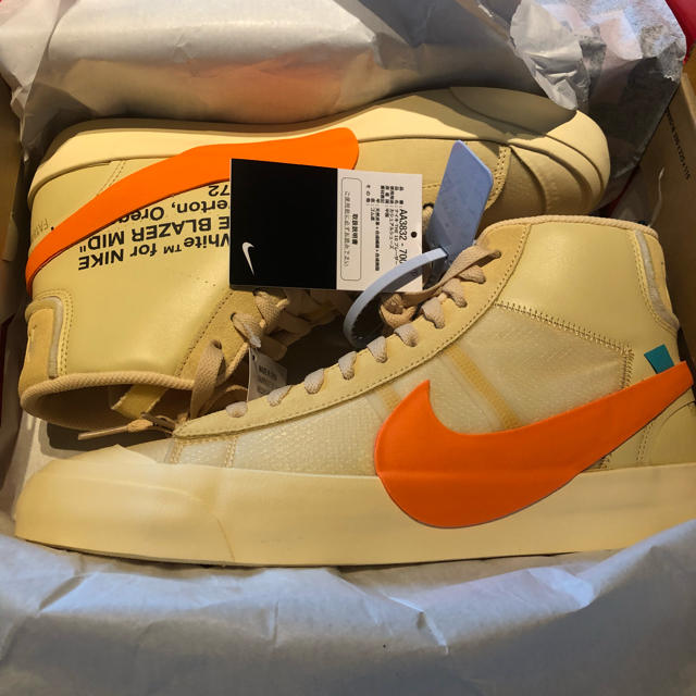 お気に入りの NIKE - nike offwhite blazer スニーカー お気に入りの NIKE - nike offwhite blazer スニーカー