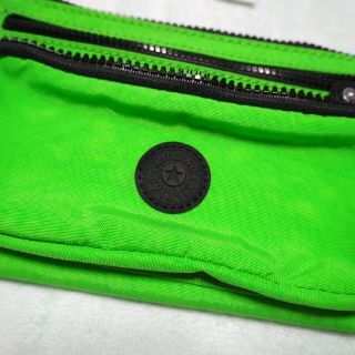 キプリング(kipling)のkipling 濃い黄緑 ポーチ バック(ポーチ)