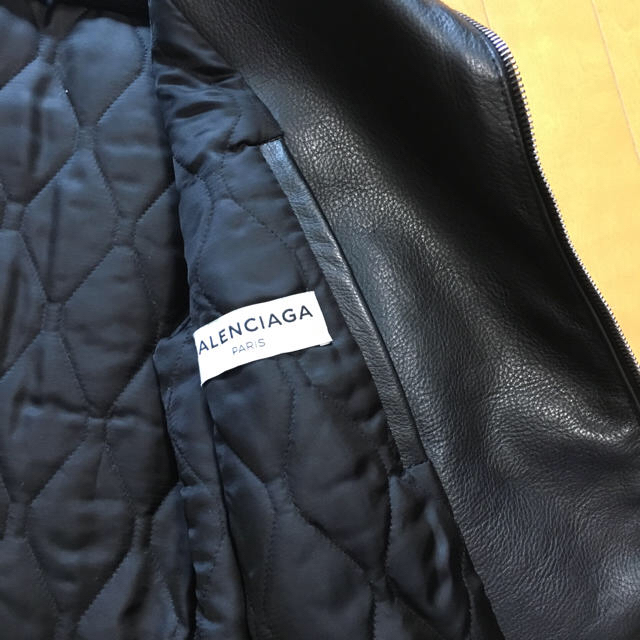 Balenciaga(バレンシアガ)のBALENCIAGA メンズ革ジャン メンズのジャケット/アウター(レザージャケット)の商品写真