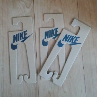 ナイキ(NIKE)の新品 未使用 送料込み NIKE サンダル ハンガー ナイキ 最低価格 300円(押し入れ収納/ハンガー)