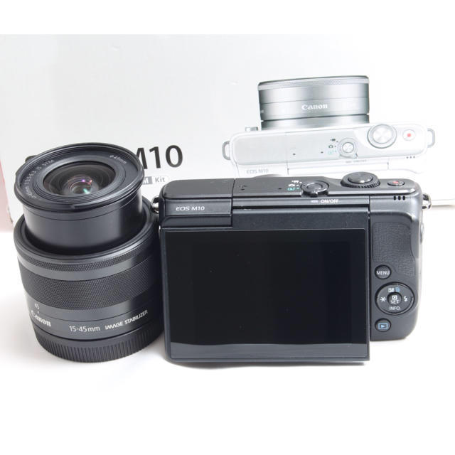 Canon(キヤノン)の❤️Wi-Fi&自撮り❤️Canon EOS M10レンズキット☆ スマホ/家電/カメラのカメラ(ミラーレス一眼)の商品写真