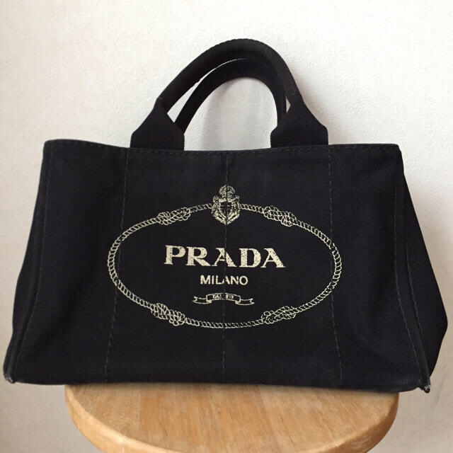 PRADA - PRADA♡人気再燃♡カナパ Lサイズ ブラックの通販 by chesty's ...