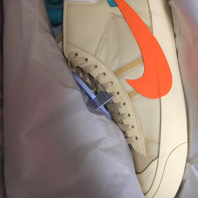 OFF-WHITE(オフホワイト)の送料込 27.5cm THE 10 NIKE BLAZER MID メンズの靴/シューズ(スニーカー)の商品写真